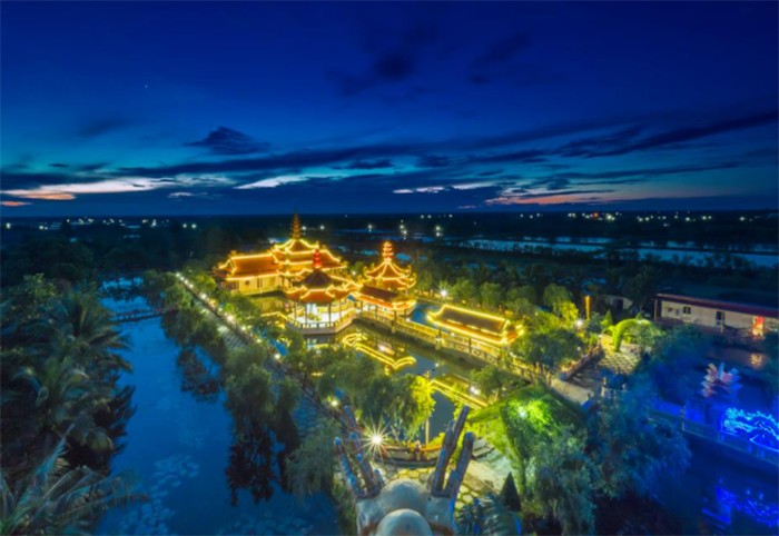 Chùa Vạn Phước Bến Tre - Tiên cảnh trần gian của vùng đất Xứ Dừa