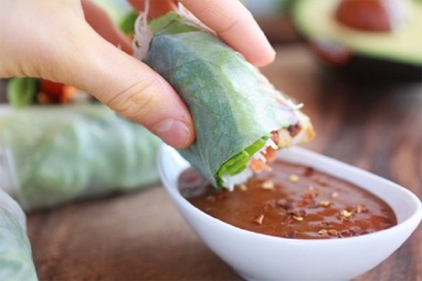 Chia sẻ cách làm nước chấm gỏi cuốn cực ngon