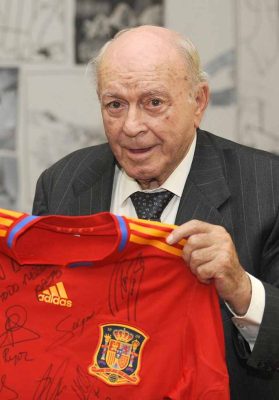 Những Huyền Thoại Vĩ Đại của Real Madrid Thực Sự Tỏa Sáng Trên Sân Cỏ