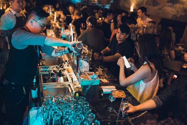 Tăng 2 là gì? Xu hướng đi tăng 2 và địa điểm thường được chọn nhất