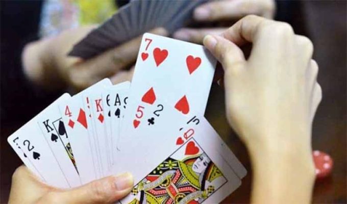 Bài Tiến Lên là gì? Hướng dẫn cách chơi bài Tiến Lên dễ hiểu