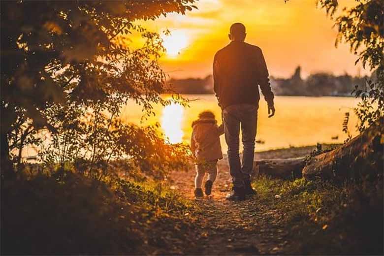 Giải mã giấc mơ thấy người thân: số đề may mắn và điềm báo tương lai 