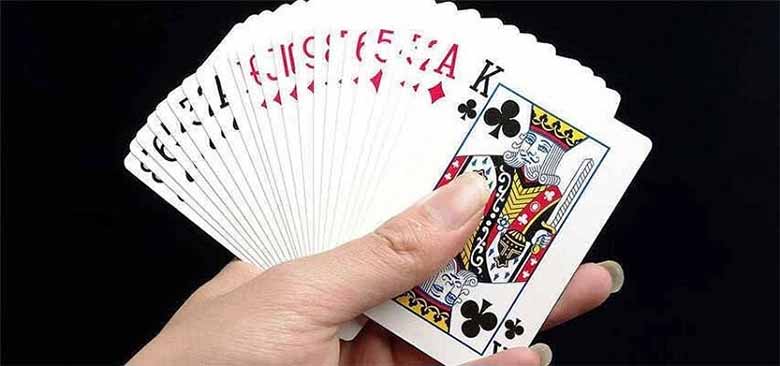 Cách chơi xì dách cho người mới: Luật chơi, mẹo thắng dễ hiểu 